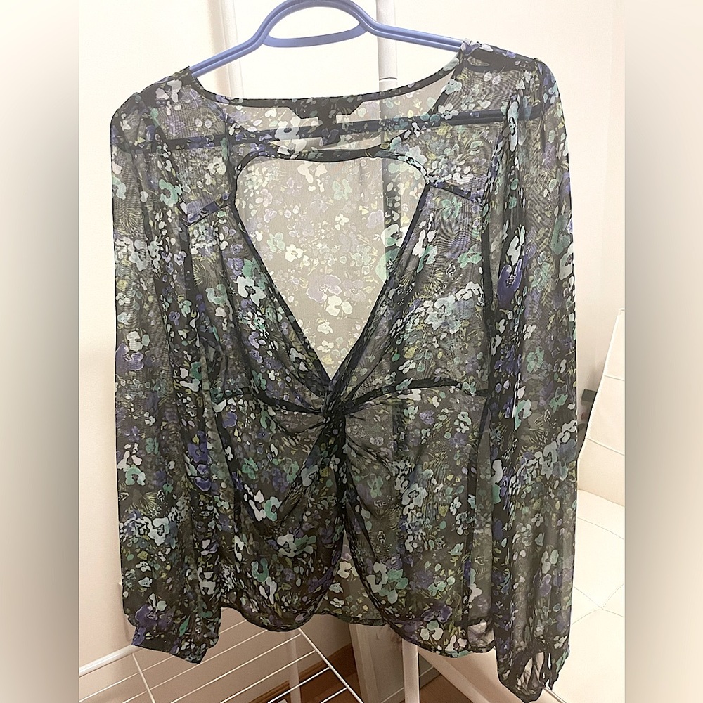 Medium Flower Printed Blouse | Great Condition | 100% Polyester Fabric